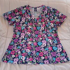 Zoe+Chloe woman's scrub top (size medium)
